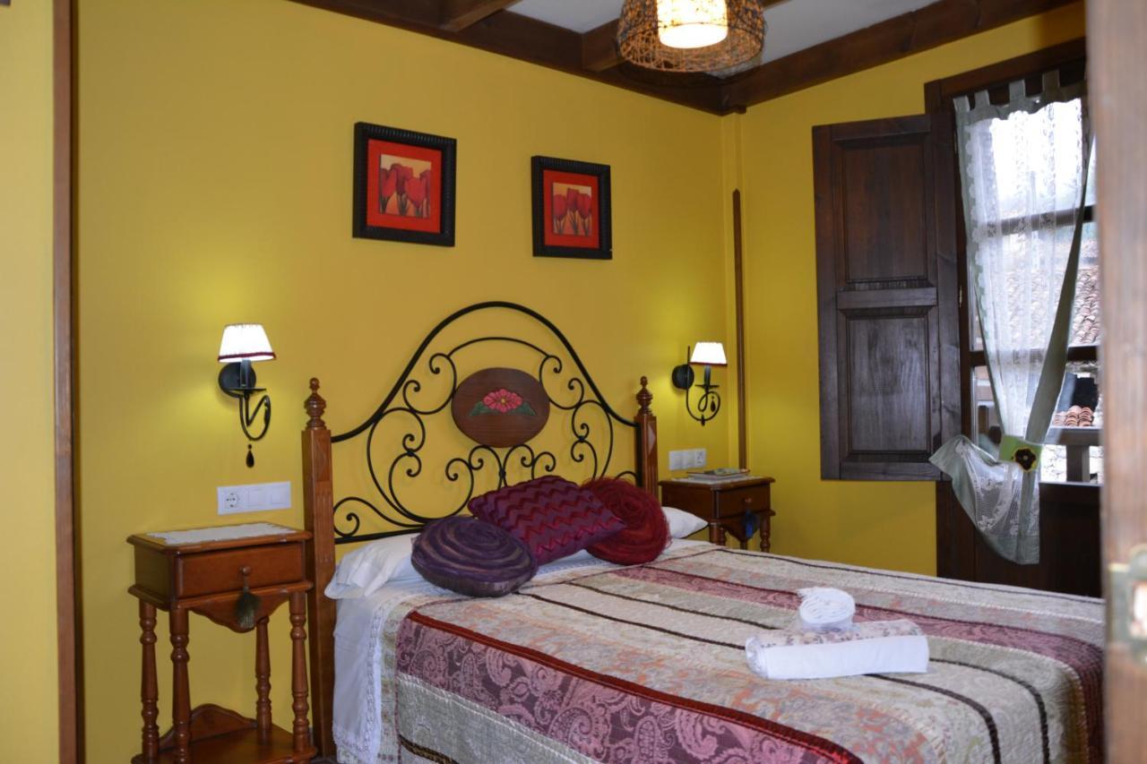 Apartamentos Rurales Piedrafita Llenin Bagian luar foto