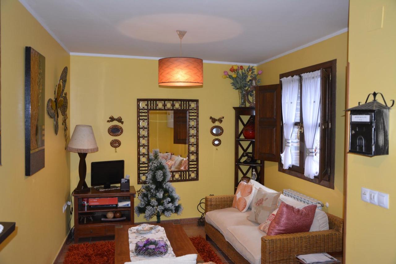 Apartamentos Rurales Piedrafita Llenin Bagian luar foto