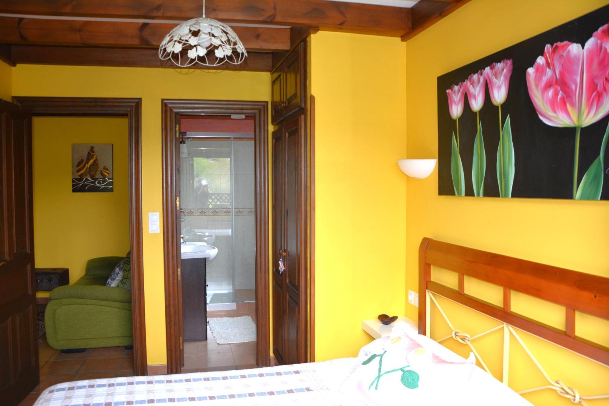 Apartamentos Rurales Piedrafita Llenin Bagian luar foto