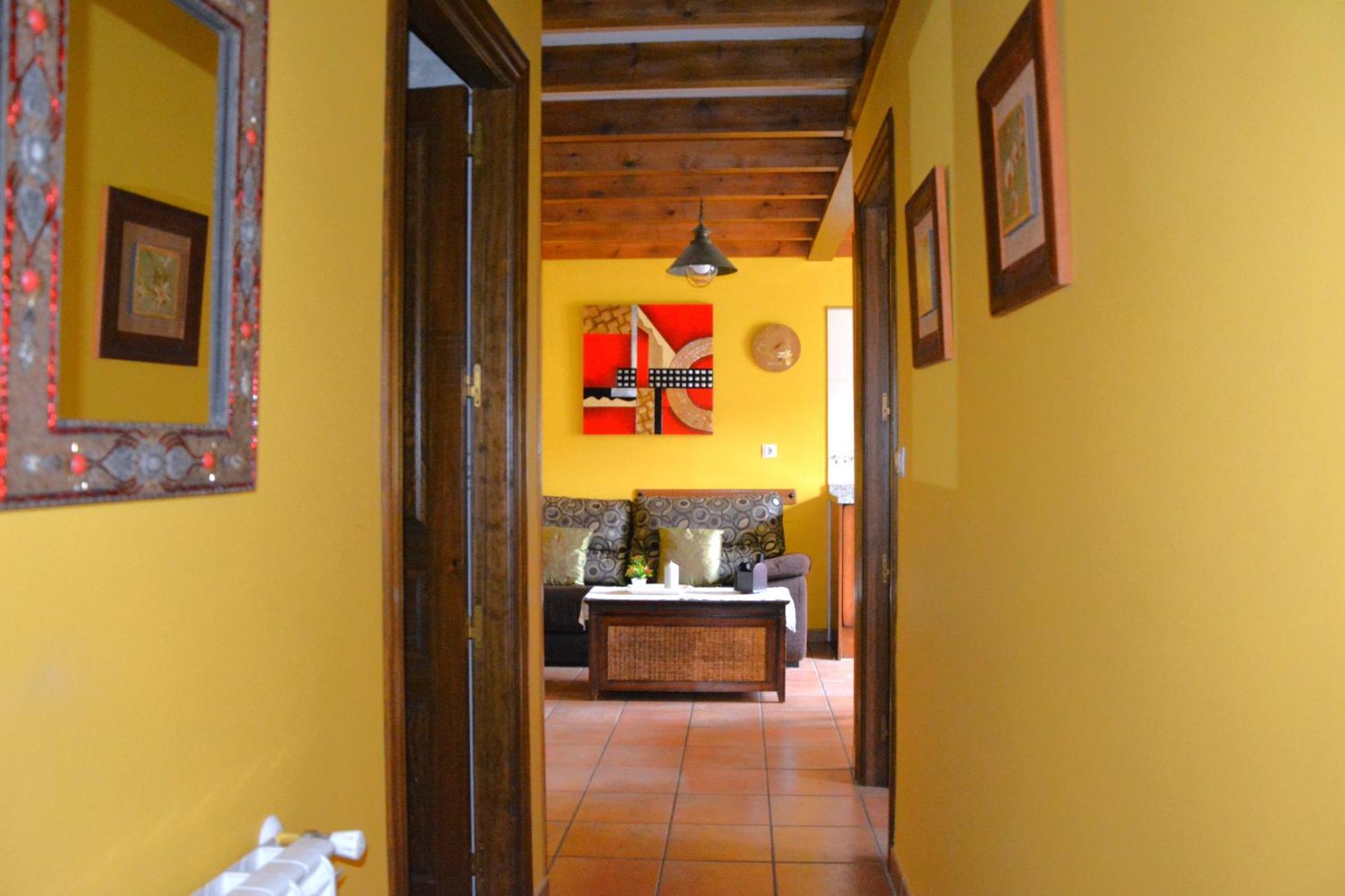 Apartamentos Rurales Piedrafita Llenin Bagian luar foto